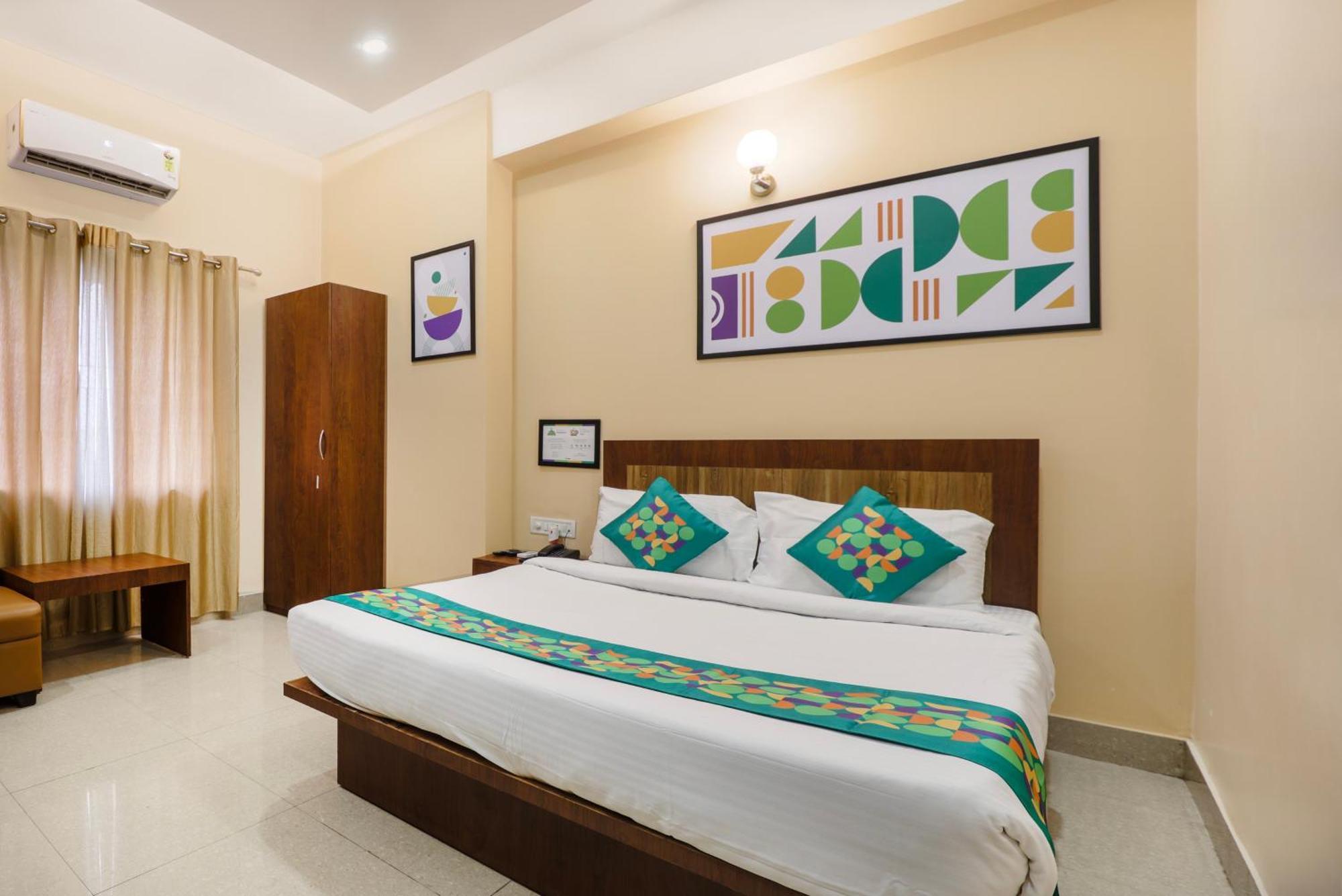 Treebo Urban Oasis Inn Guwahati Buitenkant foto