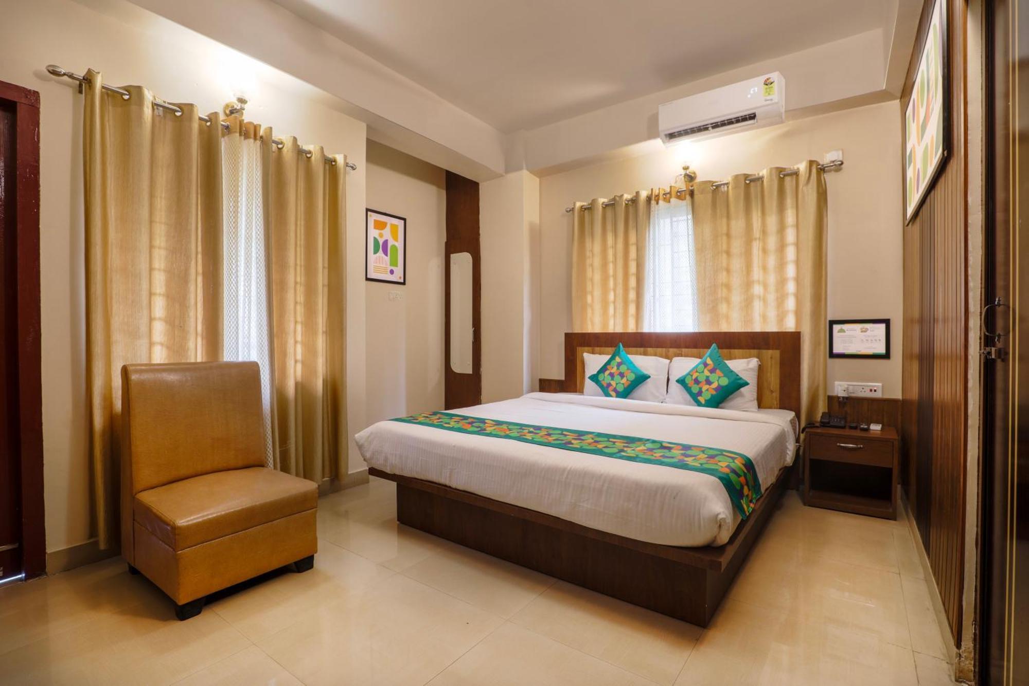 Treebo Urban Oasis Inn Guwahati Buitenkant foto