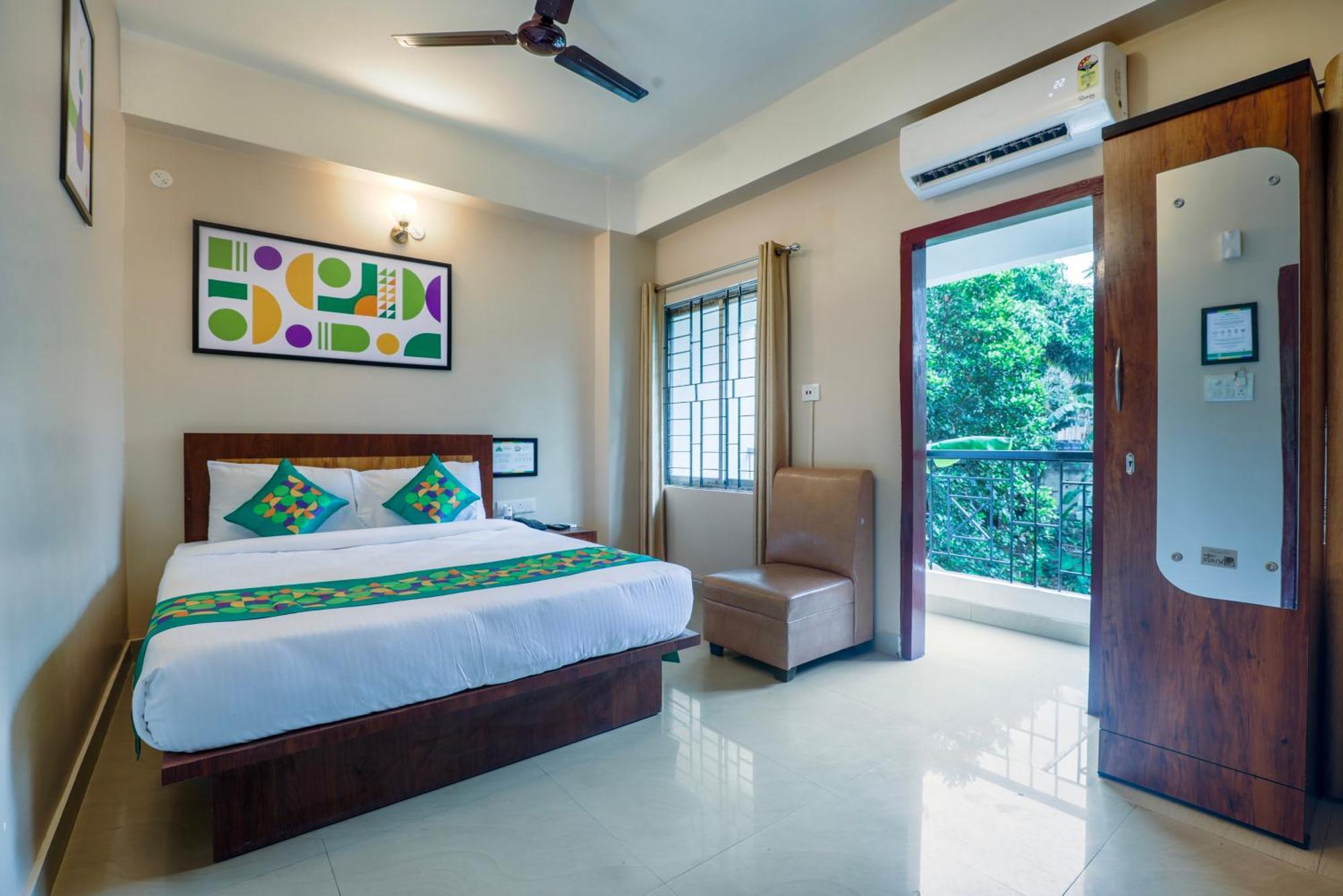 Treebo Urban Oasis Inn Guwahati Buitenkant foto