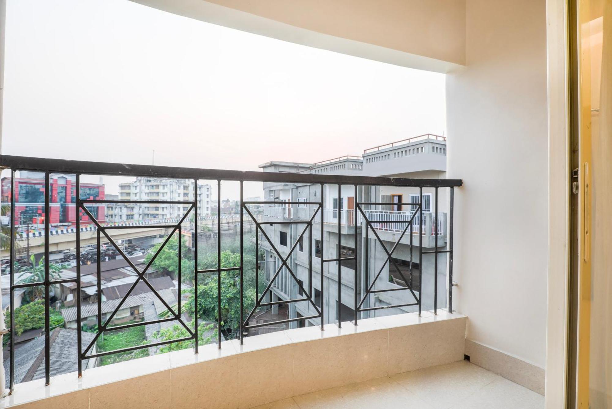 Treebo Urban Oasis Inn Guwahati Buitenkant foto