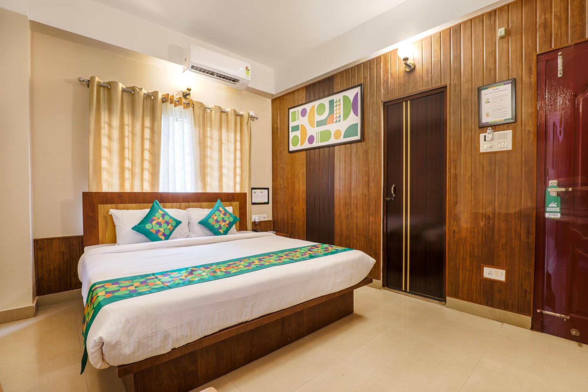 Treebo Urban Oasis Inn Guwahati Buitenkant foto