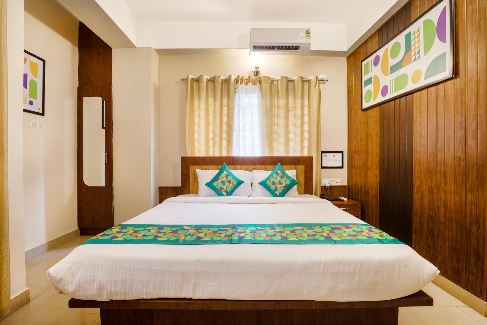 Treebo Urban Oasis Inn Guwahati Buitenkant foto