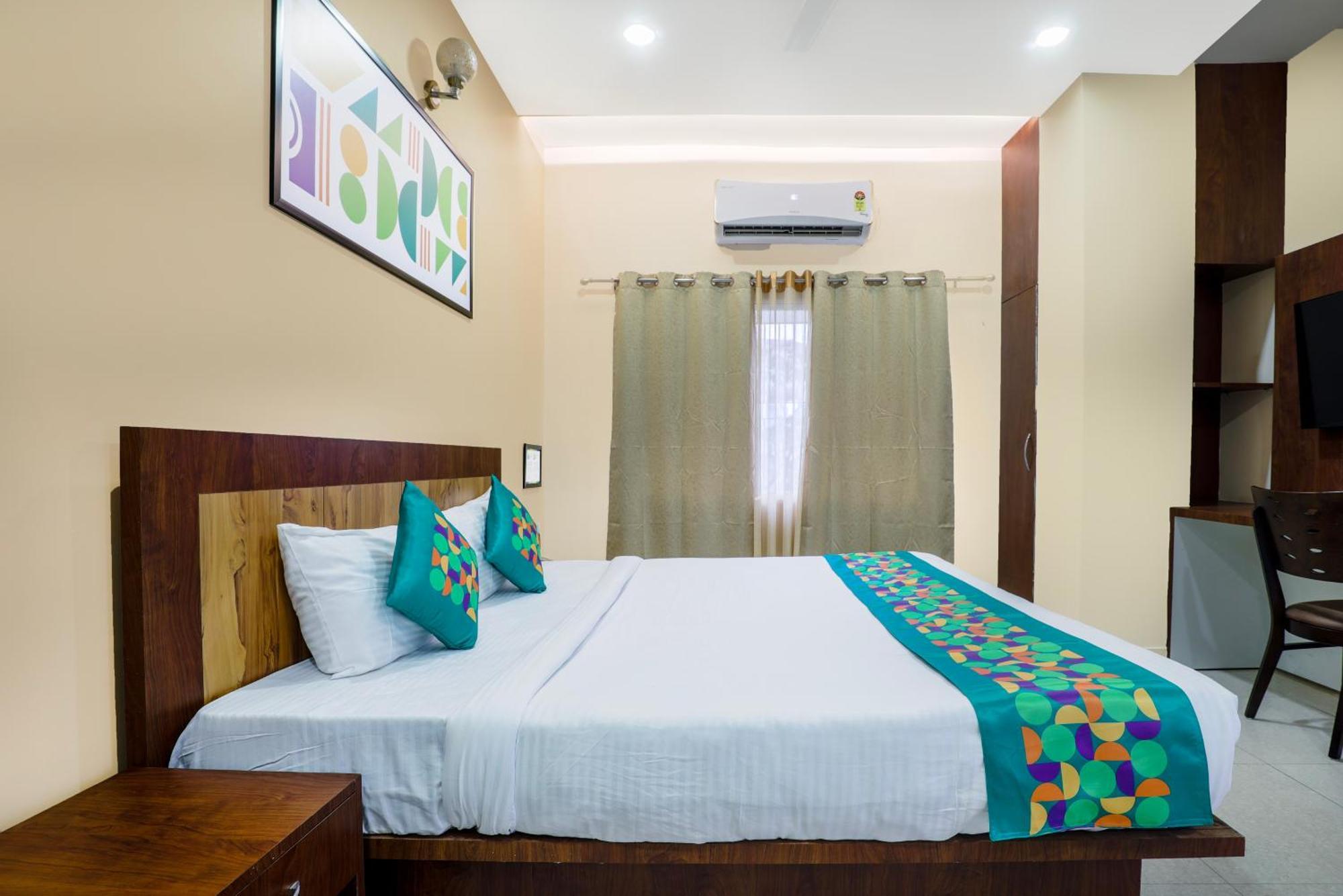 Treebo Urban Oasis Inn Guwahati Buitenkant foto