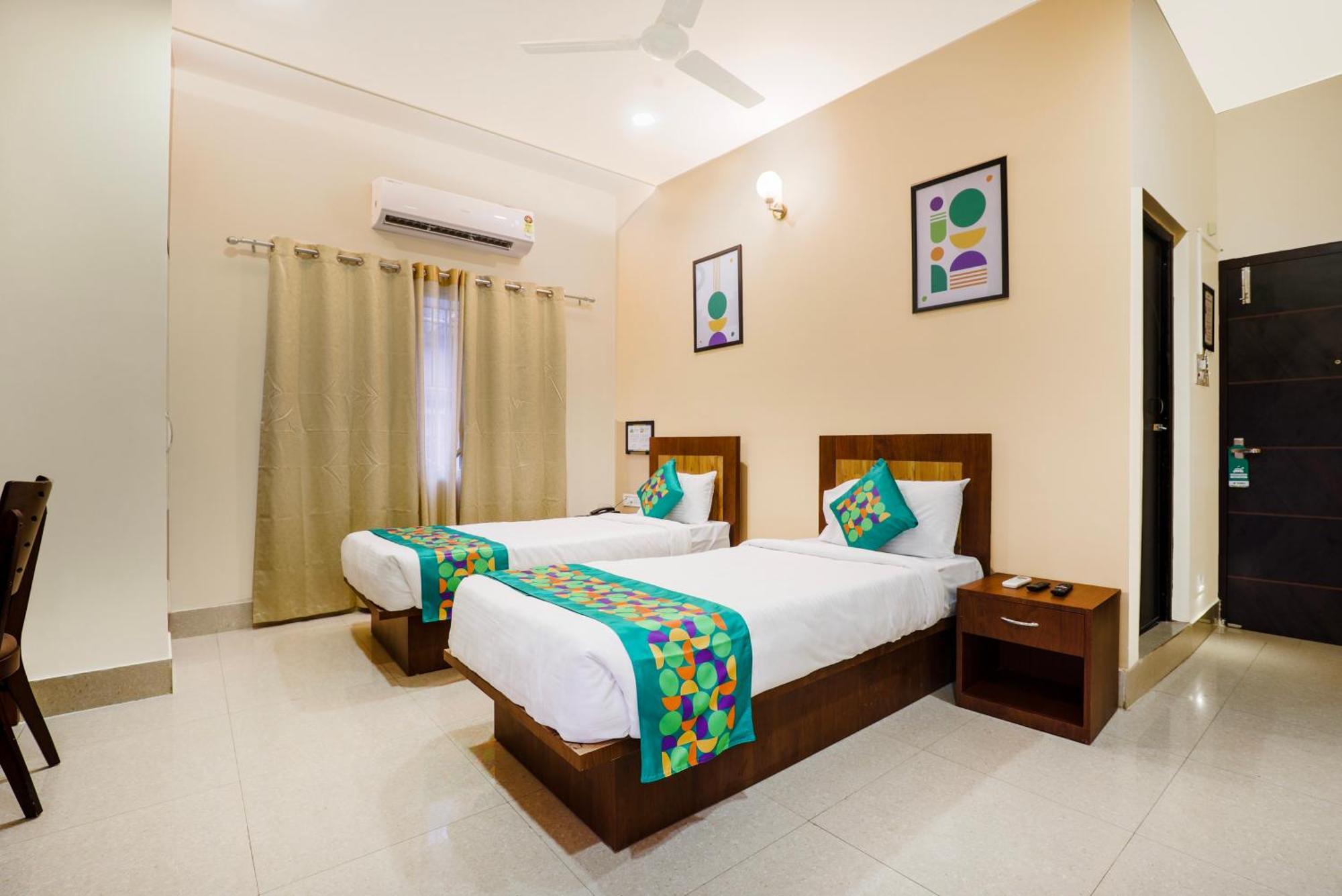 Treebo Urban Oasis Inn Guwahati Buitenkant foto